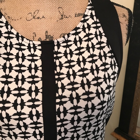 Bar III DRESS - Picture 3 of 5